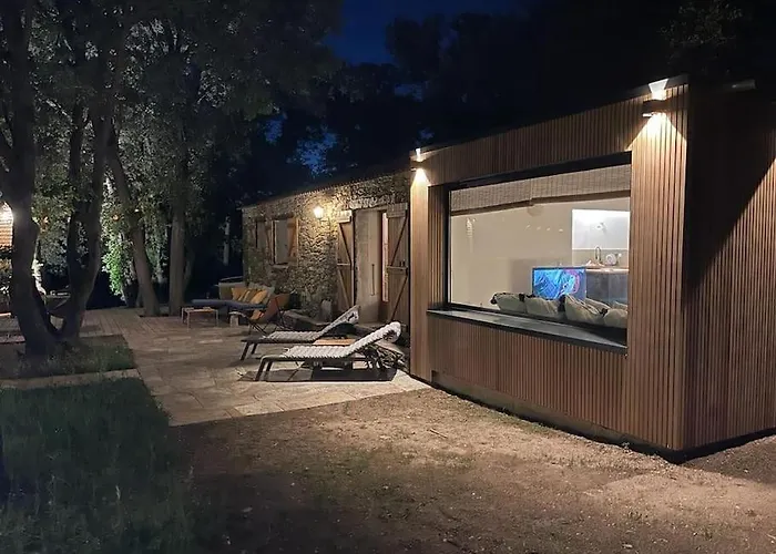 Bergerie Baracco Argia, Piscine, Maquis Et Tradition Corse Pour 6 Personnes * Barbaggio