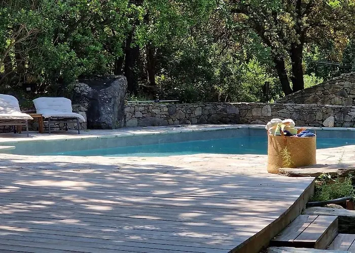 Bergerie Baracco Argia, Piscine, Maquis Et Tradition Corse Pour 6 Personnes Barbaggio