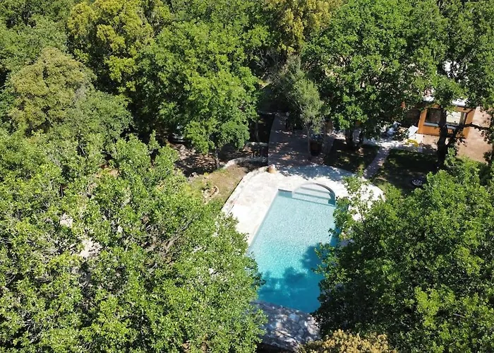 Vila Bergerie Baracco Argia, Piscine, Maquis Et Tradition Corse Pour 6 Personnes Barbaggio